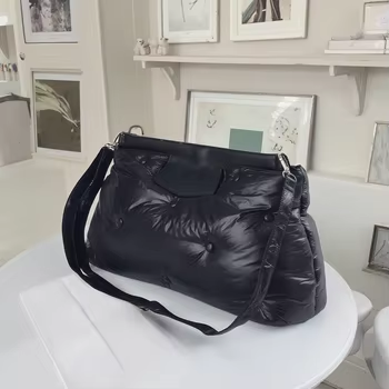 nafouklá duffle dámská crossbody kabelka